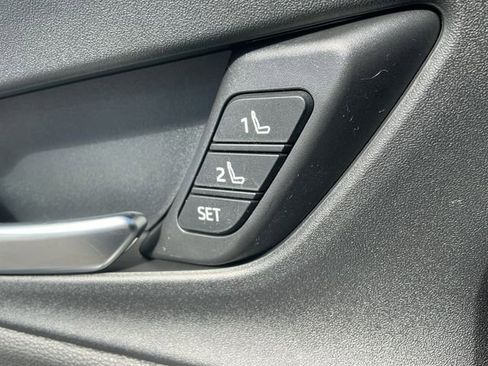 New 2026 Toyota Prius Plug-In Hybrid FWD image 29