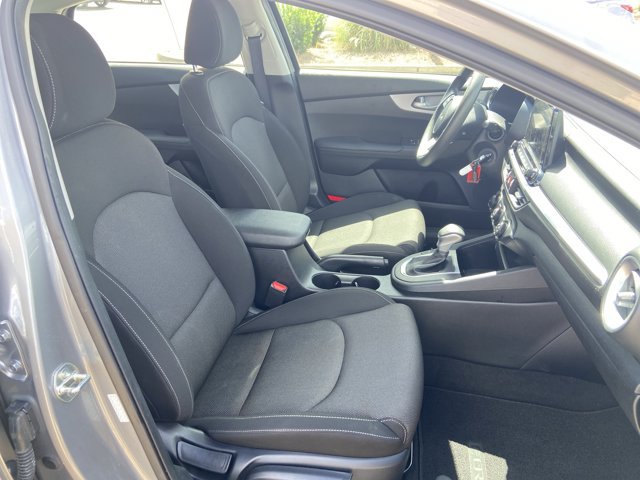 Used 2024 Kia Forte LXS w/ LXS Technology Package FWD image 17
