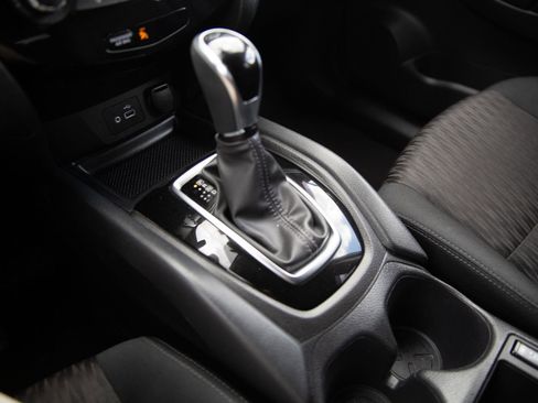 Used 2019 Nissan Rogue S w/ Special Edition Package image 15