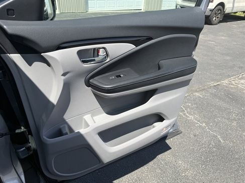Used 2018 Honda Ridgeline RTL-E image 47