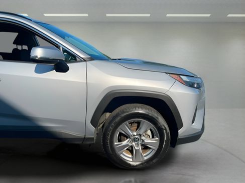 Used 2024 Toyota RAV4 XLE AWD/4WD image 23