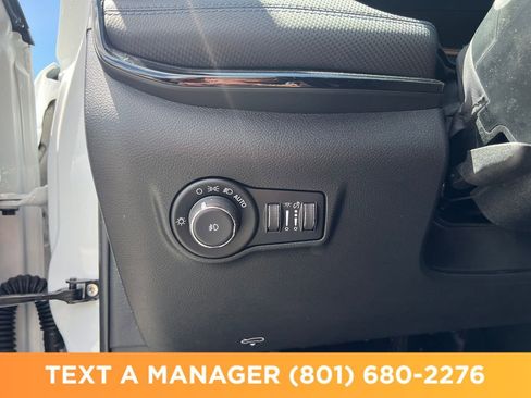 New 2026 Jeep Compass Latitude AWD/4WD image 26