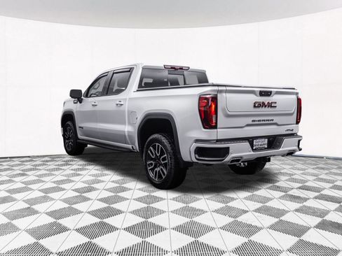 Used 2023 GMC Sierra 1500 AT4 w/ AT4 Premium Package AWD/4WD image 9