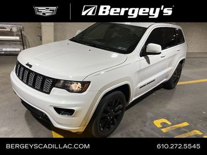 Used 2017 Jeep Grand Cherokee Altitude