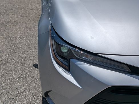 Used 2025 Toyota Corolla LE FWD image 10