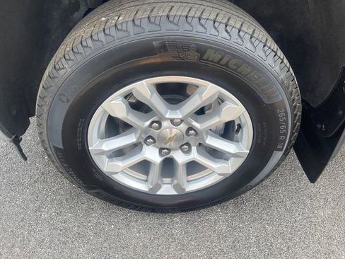 Used 2023 Chevrolet Silverado 1500 LT image 5