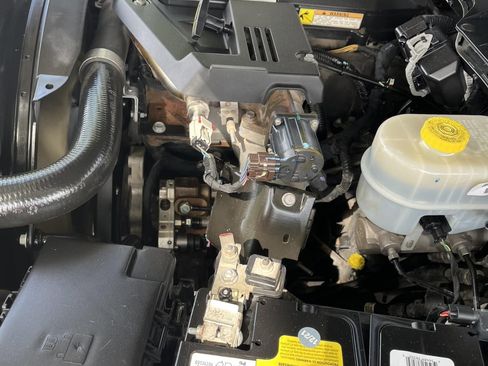 Used 2018 RAM 2500 Laramie w/ Sport Appearance Group AWD/4WD image 18