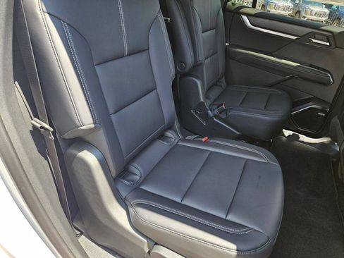 New 2026 GMC Acadia Elevation w/ Elevation Premium Package FWD image 26