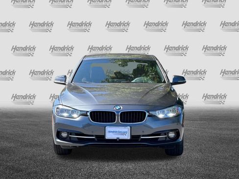 Used 2017 BMW 330i Sedan RWD image 10
