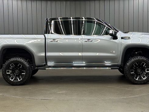 Used 2026 GMC Sierra 1500 SLT w/ SLT Premium Package AWD/4WD image 6