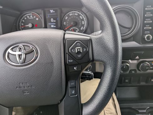 Used 2022 Toyota Tacoma SR image 16