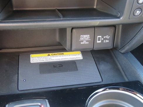 Used 2023 Honda Passport Elite image 12