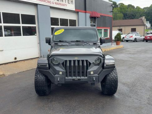 Used 2021 Jeep Gladiator Sport AWD/4WD image 3