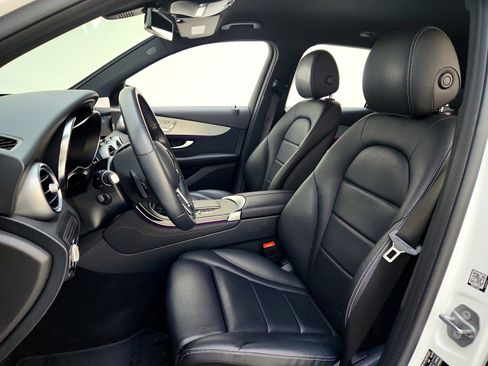 Certified 2021 Mercedes-Benz GLC 300 4MATIC image 12