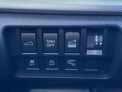 Used 2019 Subaru Forester Limited image 14