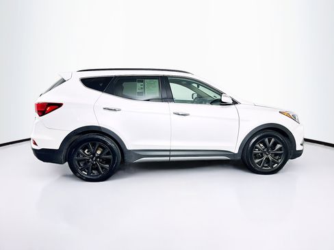 Used 2017 Hyundai Santa Fe Sport image 10