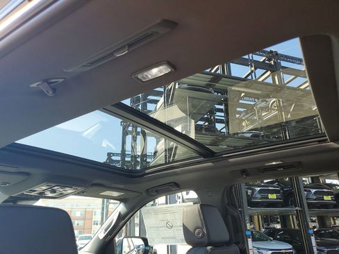 New 2026 Chevrolet Tahoe RST image 18