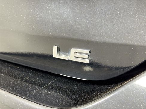 Certified 2022 Toyota Highlander LE image 12