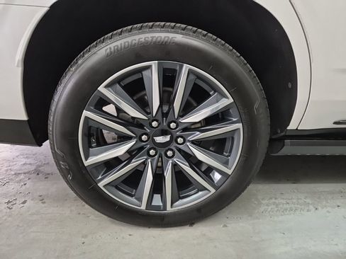 Used 2021 Cadillac Escalade Sport Platinum w/ Heavy-Duty Trailer Package image 12