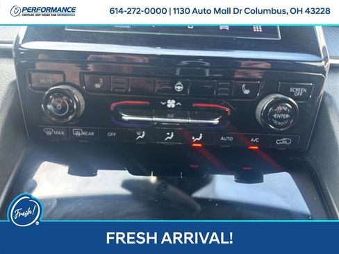 Used 2024 Jeep Grand Cherokee L Laredo w/ Luxury Tech Group I image 25