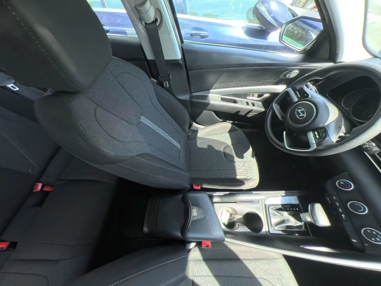 Used 2021 Hyundai Elantra SE FWD image 26