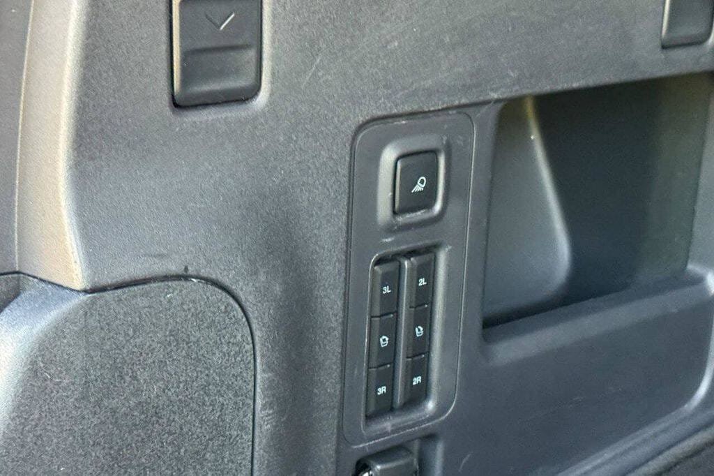 Used 2025 Ford Expedition Active AWD/4WD image 21
