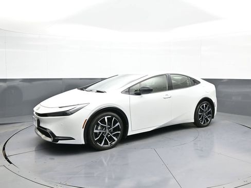 Certified 2024 Toyota Prius Prime image 10
