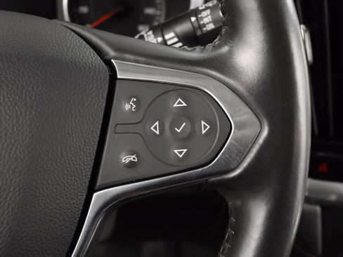 Used 2021 Chevrolet Traverse LT AWD/4WD image 16