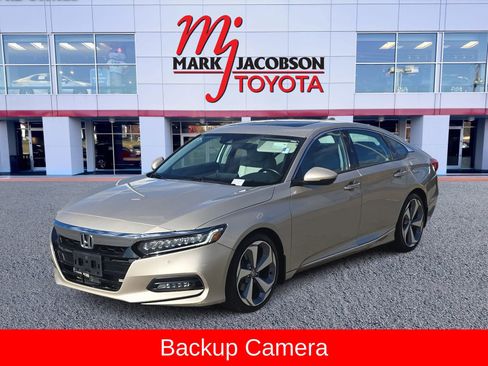 Used 2018 Honda Accord Touring image 1