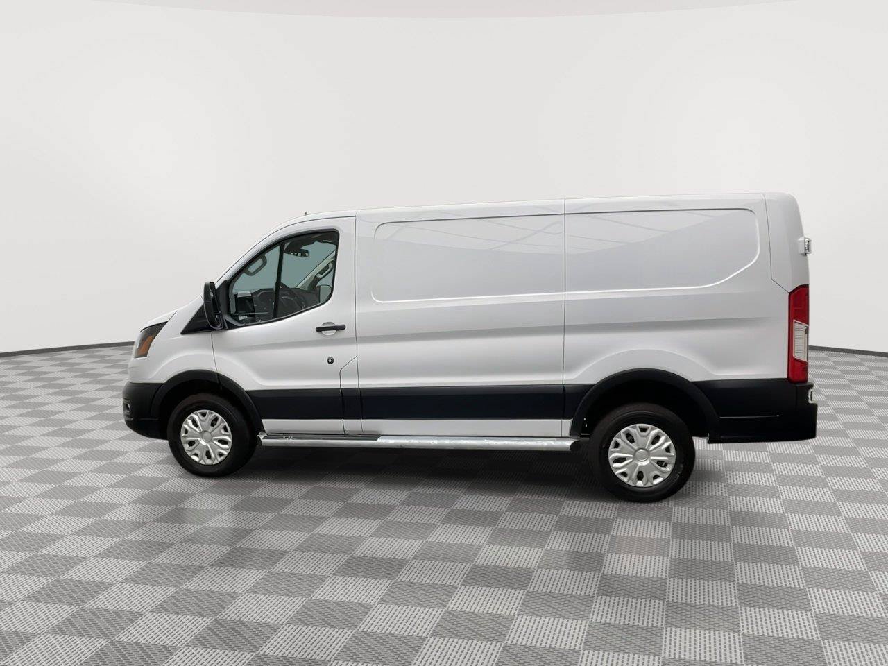 Used 2025 Ford Transit 250 Low Roof w/ Exterior Upgrade Package RWD image 27