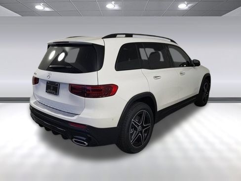 Used 2024 Mercedes-Benz GLB 250 image 5