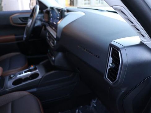 Used 2025 Ford Bronco Sport Outer Banks image 11