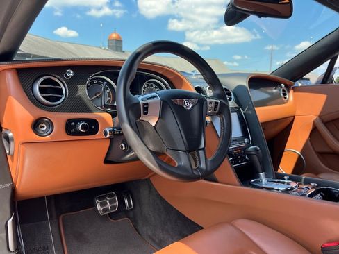 Used 2014 Bentley Continental GT image 34