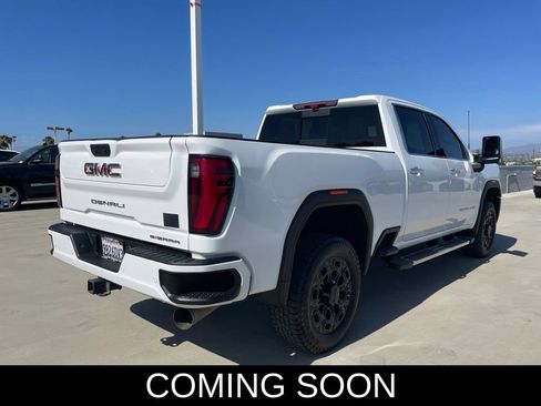Used 2024 GMC Sierra 3500 Denali AWD/4WD image 2