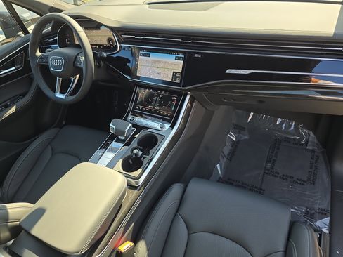 New 2025 Audi Q7 3.0T Prestige image 10
