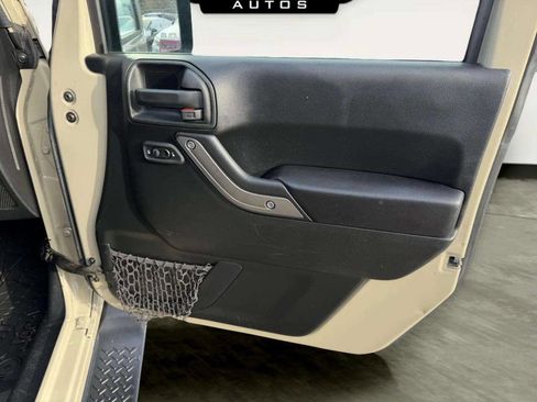 Used 2017 Jeep Wrangler Unlimited Sport image 25