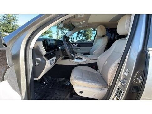 Used 2020 Mercedes-Benz GLS 450 4MATIC image 16