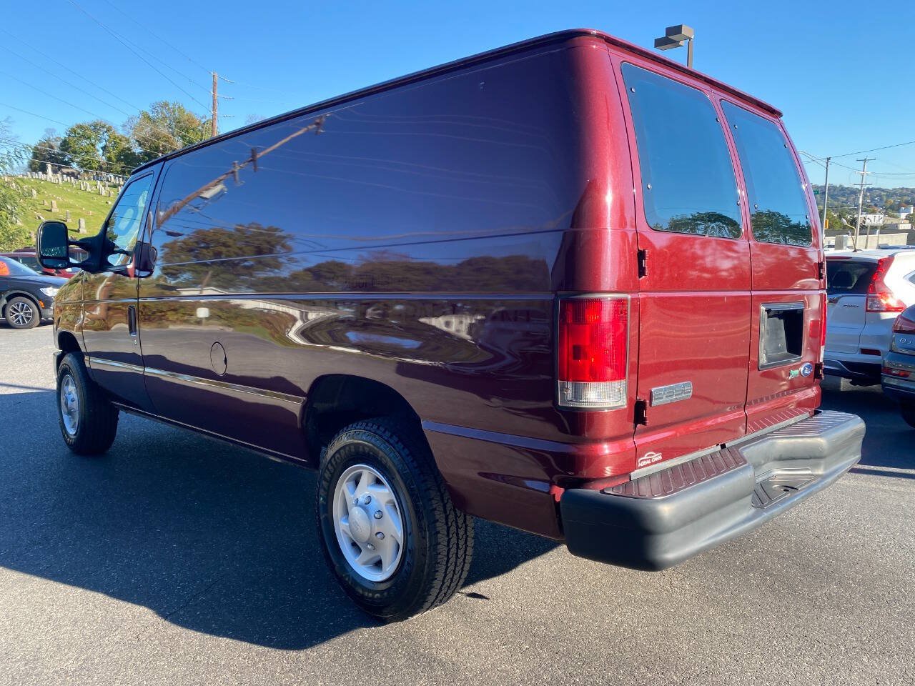 Used 2009 Ford E-350 and Econoline 350 Super Duty RWD image 5