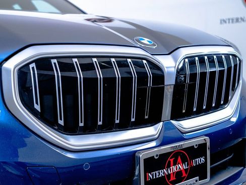 Used 2025 BMW 540i xDrive AWD/4WD image 15