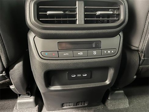 New 2025 Honda Pilot Touring image 26