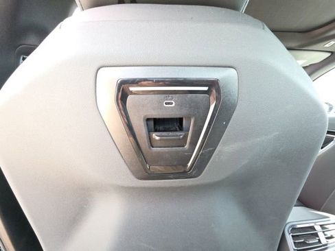 Used 2025 BMW 530i image 25