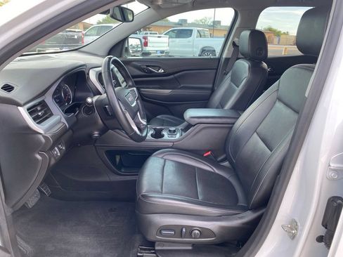 Used 2023 GMC Acadia SLT w/ Preferred Package FWD image 32