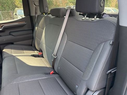 Used 2024 Chevrolet Silverado 1500 LT image 25