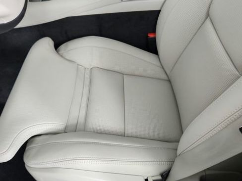 Used 2025 Volvo XC90 B6 Ultra w/ Protection Package Premier AWD/4WD image 13