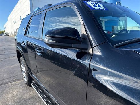 Used 2022 Toyota 4Runner TRD Sport w/ Technology Package image 13