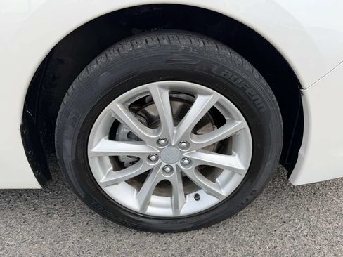 Used 2014 Subaru Impreza 2.0i Premium w/ All-Weather Package w/CVT AWD/4WD image 7