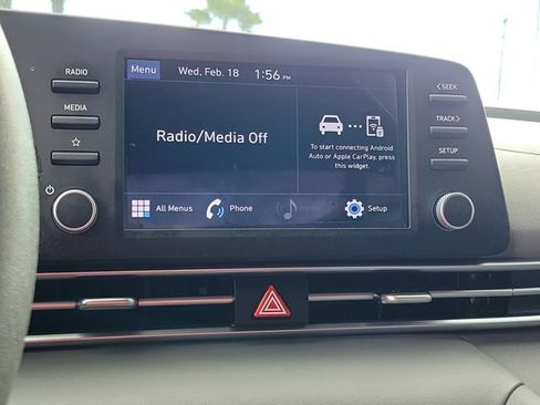 Certified 2023 Hyundai Elantra SE image 8