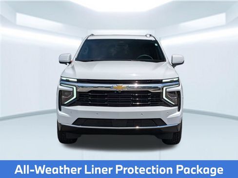 Used 2026 Chevrolet Suburban LS RWD image 12