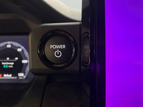 New 2025 Toyota Tacoma Limited AWD/4WD image 23