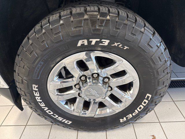 Used 2016 Chevrolet Silverado 2500 LT w/ LT Convenience Package AWD/4WD image 12